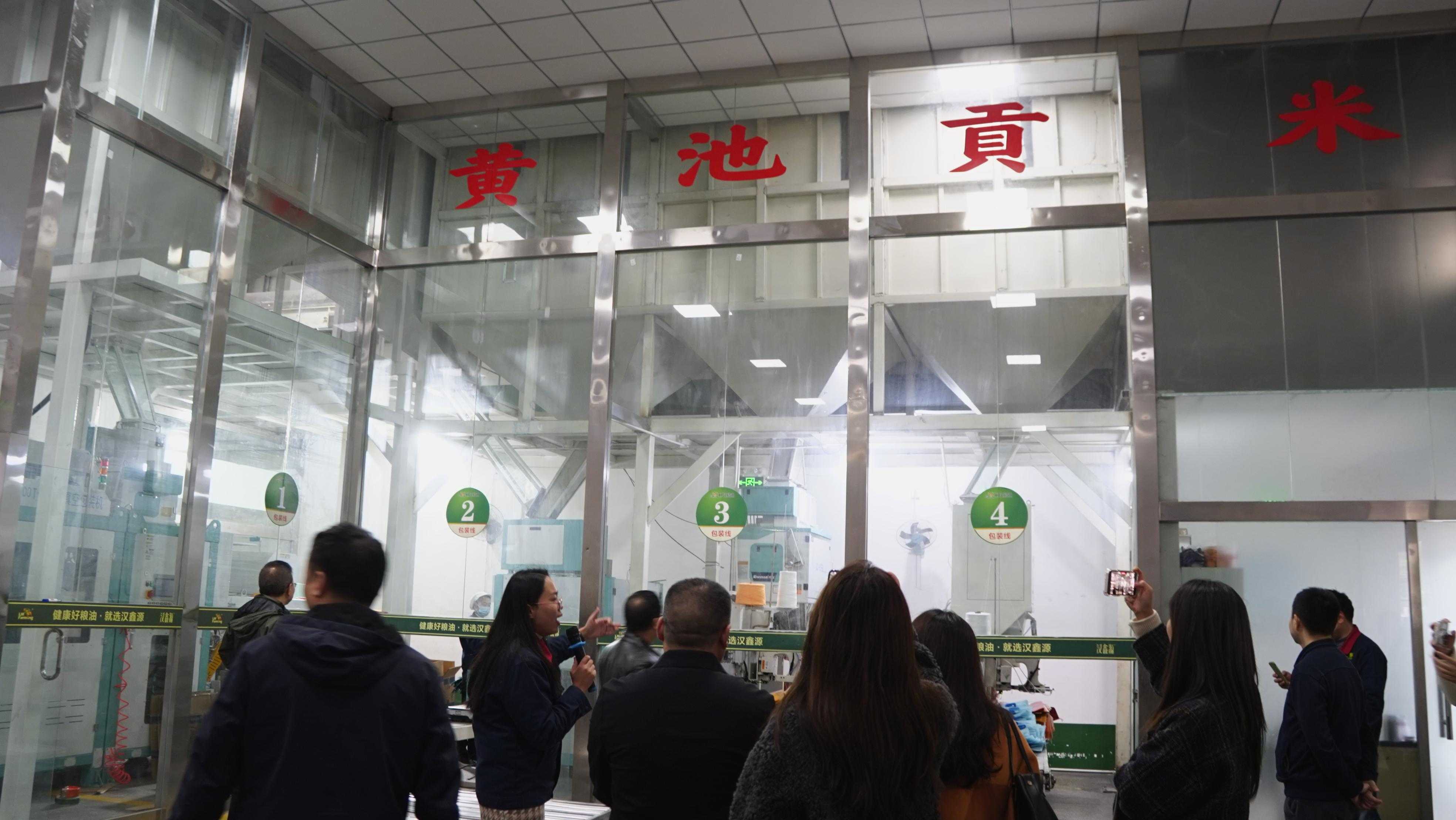 走进园区看变化！2023网络媒体看西乡主题采访活动顺利举行