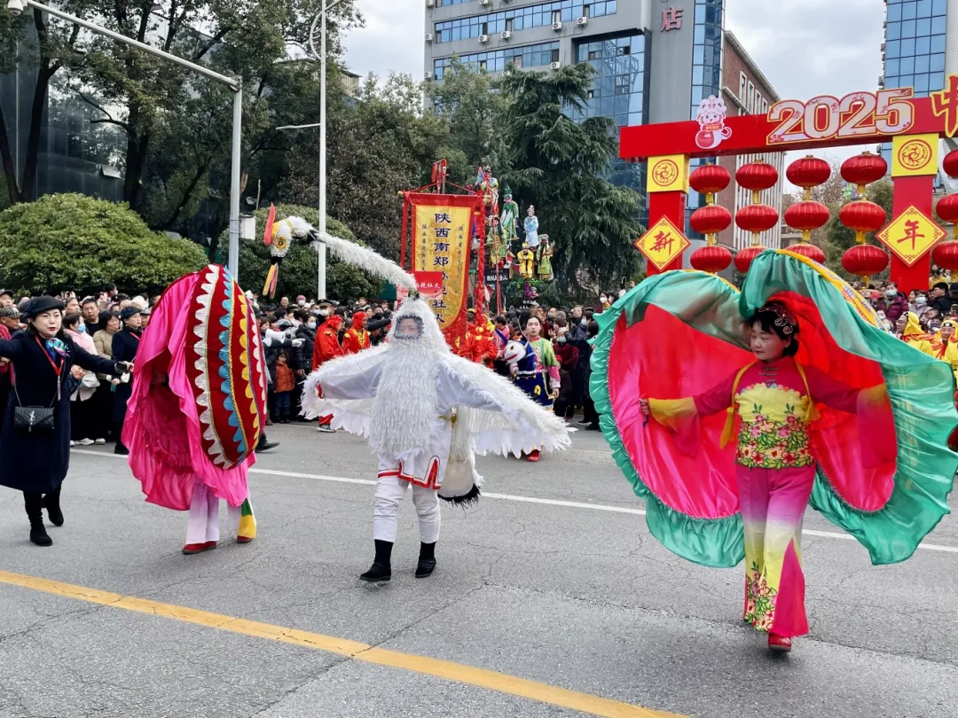 “非遗中国年·社火闹新春”巡游活动盛大举办！