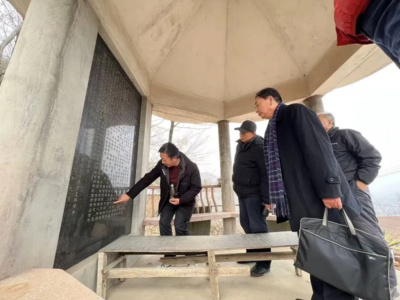 李振峰：寻古中梁山