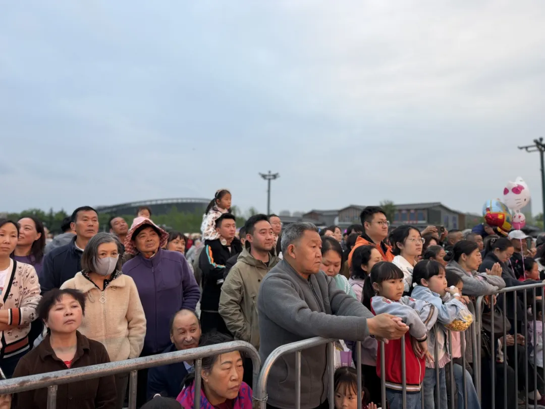 节日氛围太浓了！汉中家门口的文化盛宴→