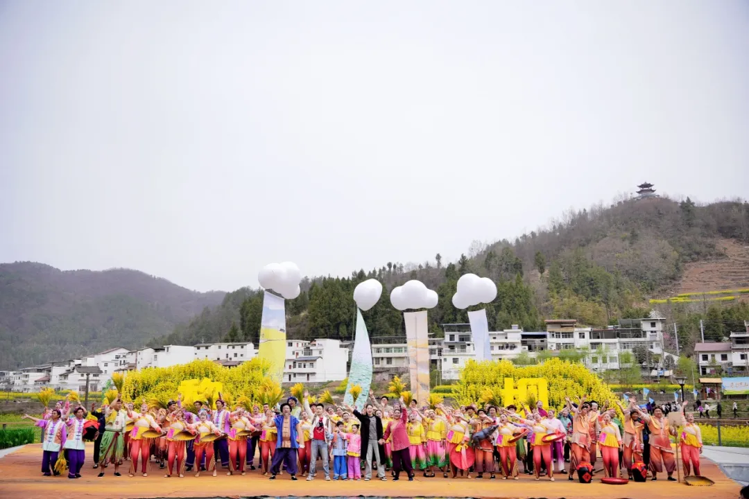 清明打卡黎坝，看《风起巴山》，赏限定花海