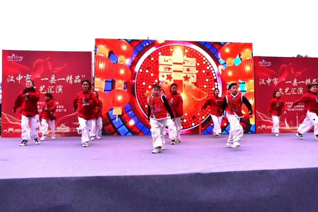 大年初一，汉台这场文艺汇演“年味”十足！