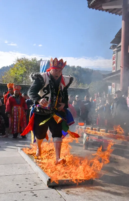 中国·青木川第八届千人百桌辅唐宴开席 非遗与羌年共绘文旅新图景