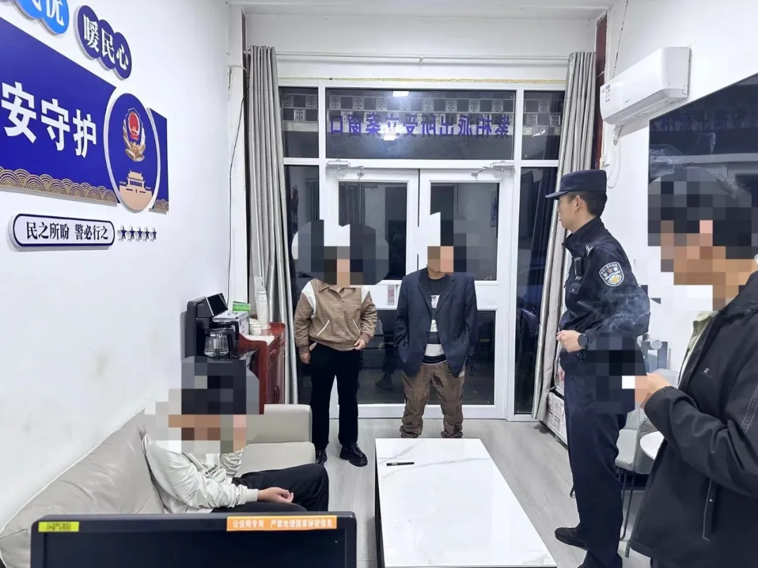 “熊孩子”雨夜离家出走,民警全力寻找4小时终找回