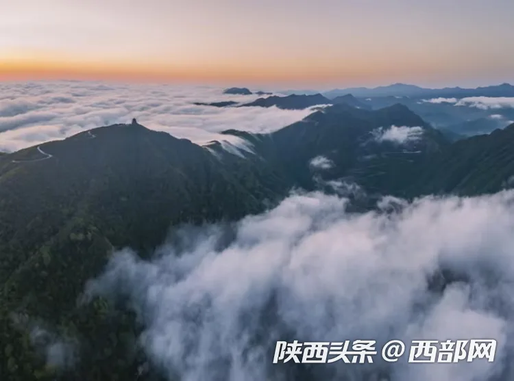 生态高颜值·发展高质量|云端仙境 四季可赏 汉中龙头山风光无限好
