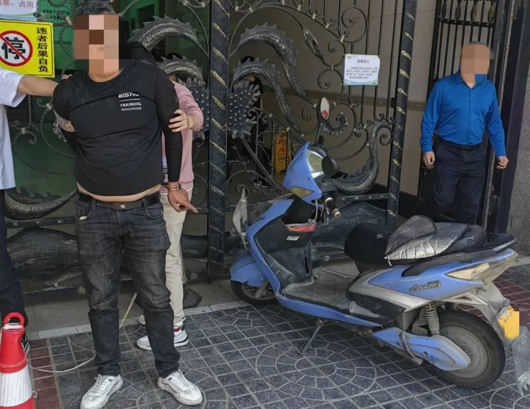 男子在汉中街头盗窃电动车，被抓现行！