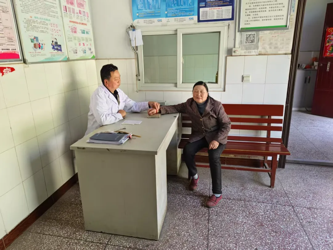 汉中大山里的健康骑士:报废3辆摩托,骑行12万公里!