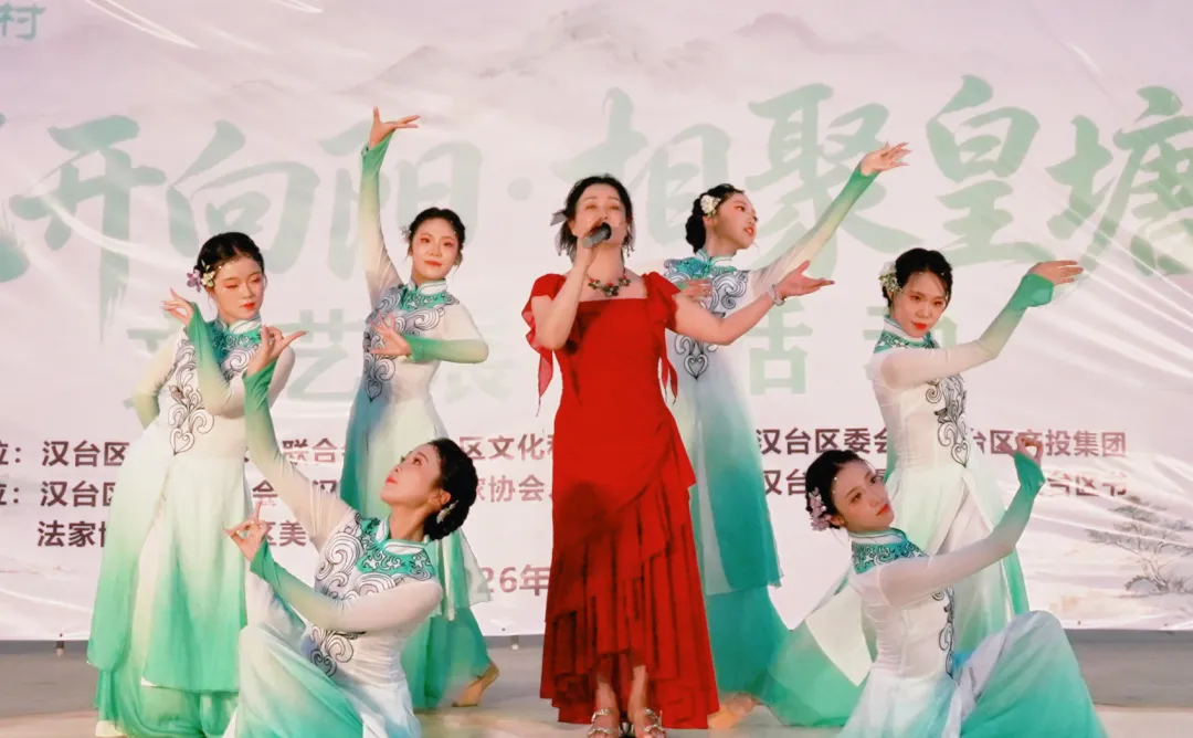 皇塘水乡景区文艺展演，气氛热烈 ！