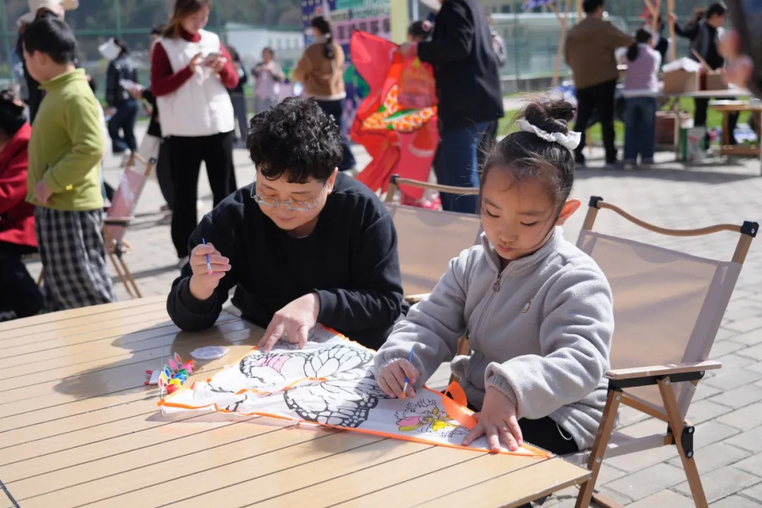 清明留坝行,人气比春花还旺