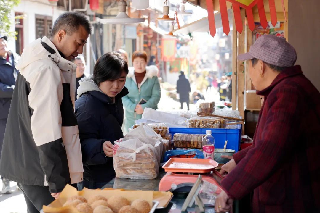 逛老街、品美食、赏非遗,留坝年味拉满