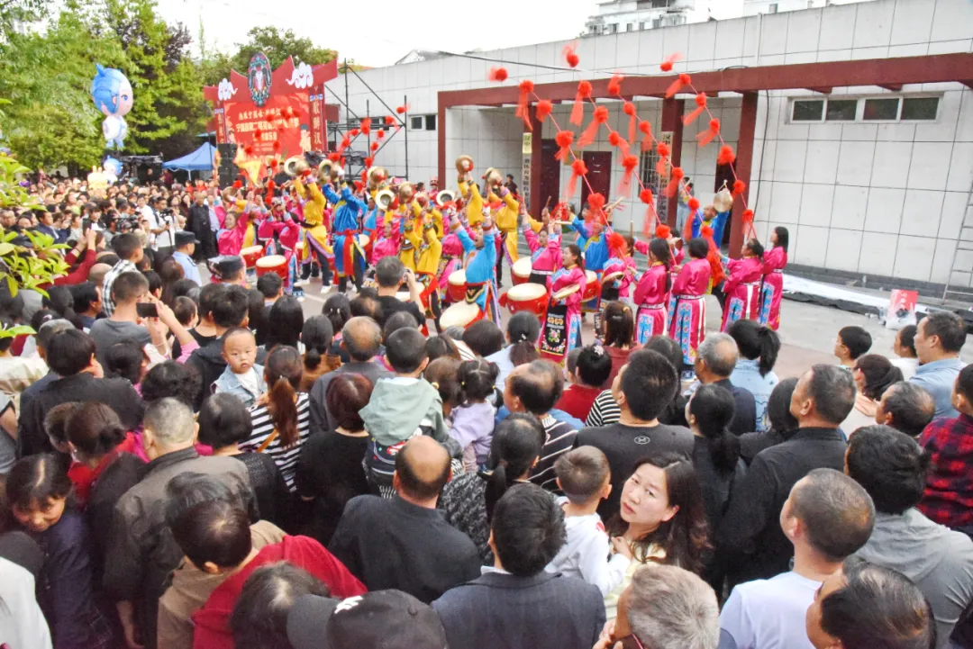 宁强县第二届羌族火锅美食季启幕！热辣鲜香点燃汉江源→