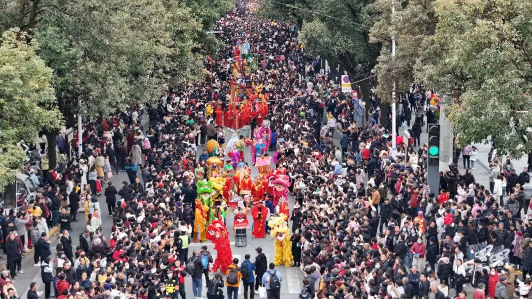 “非遗中国年·社火闹新春”巡游活动盛大举办！