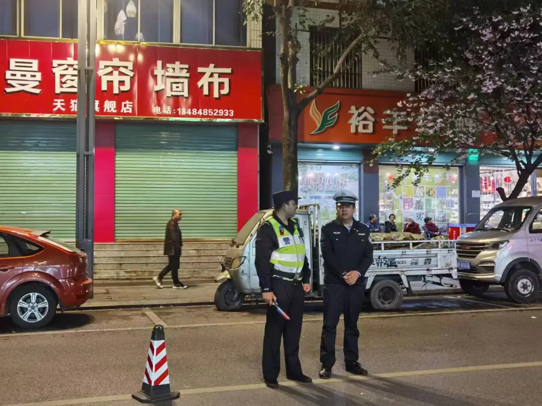 西乡夜查酒驾17起,无证驾驶3起
