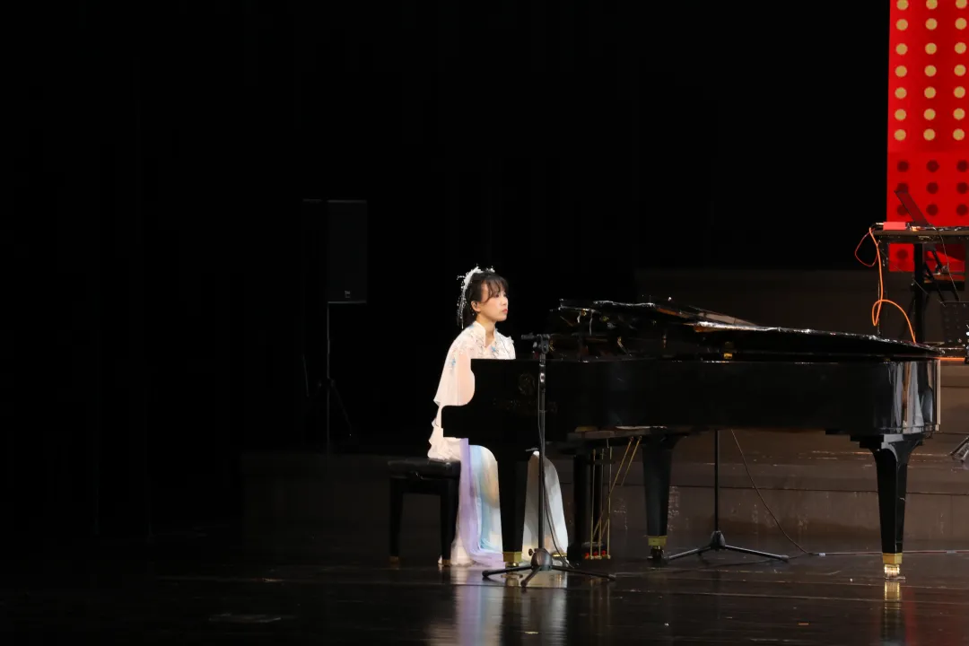 汉台区2026新声当潮新年音乐会首场演出成功举办