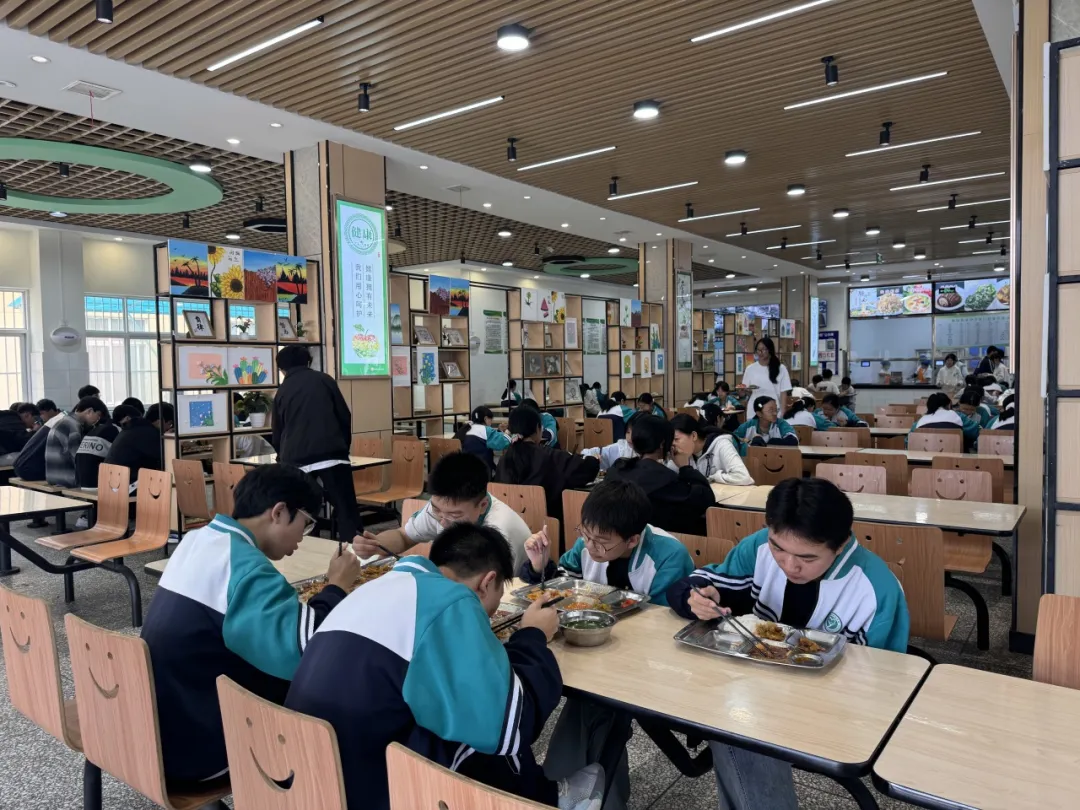 后厨全程可看!汉中1202所学校食堂智慧监管全覆盖→