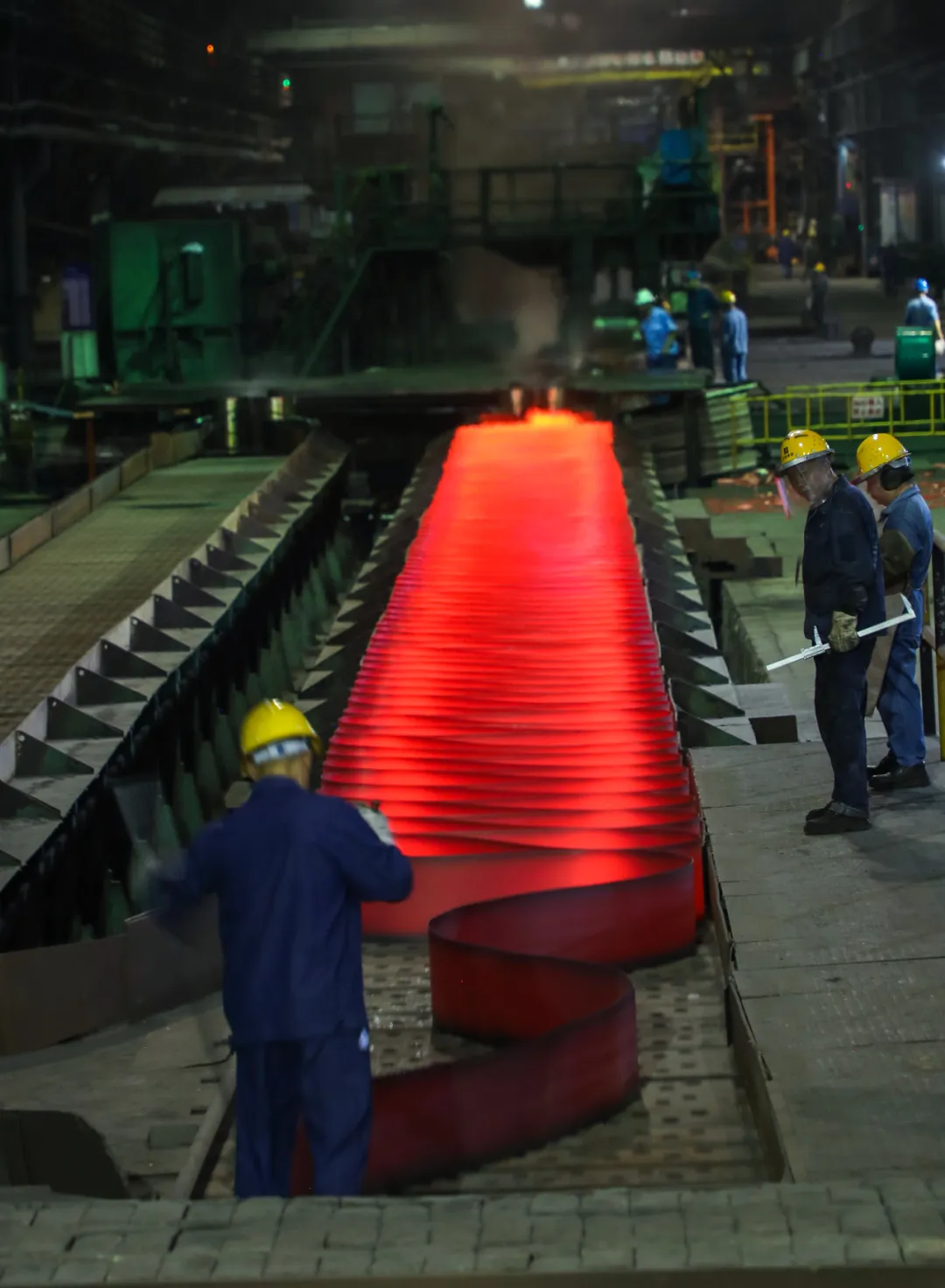 预计新增产值16亿元！汉钢一号轧线技改项目投产！