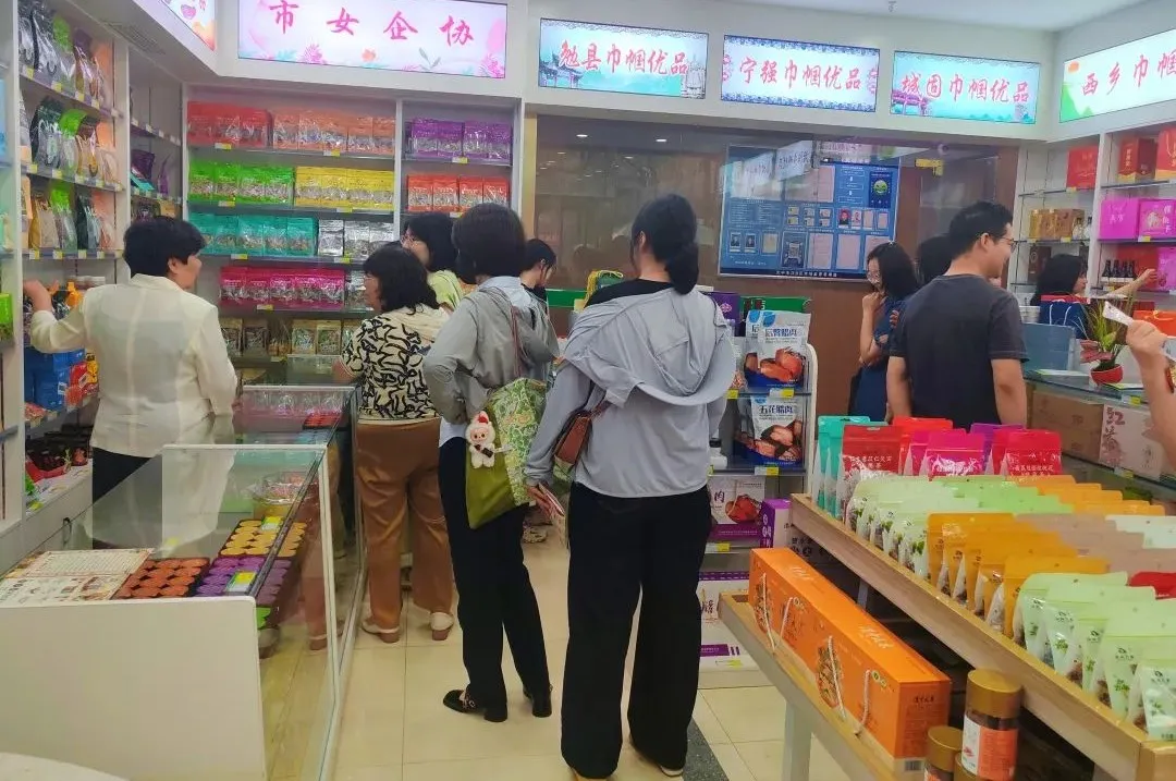 实地走访、学习交流！“三新”及相关领域妇联组织建设观摩座谈会召开