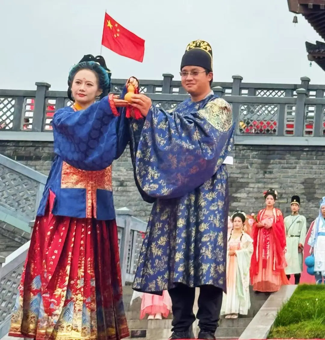 汉中汉服嘉年华活动盛大启幕!