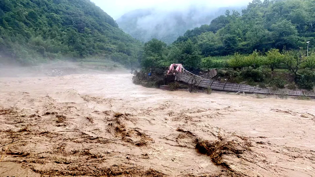 汉中撤离7349户17513人,多条道路交通管制