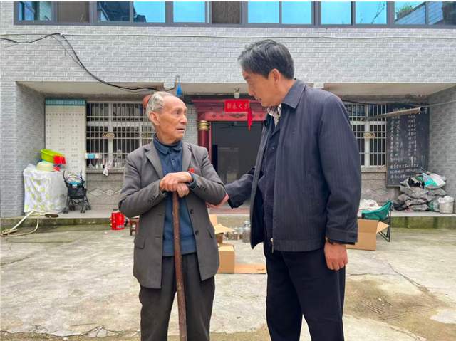 李振峰|米仓重阳菊盛开——读张芳长篇小说《左明》