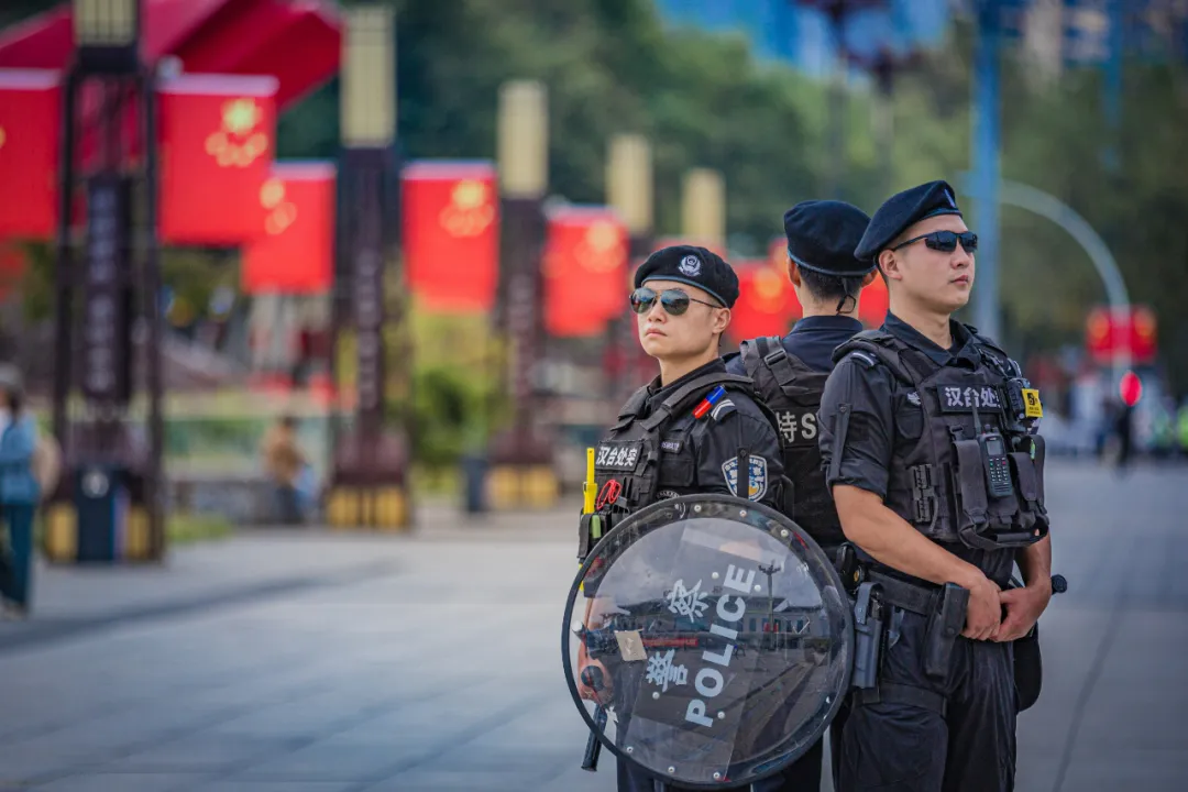 汉台:国庆我在岗 坚守显担当