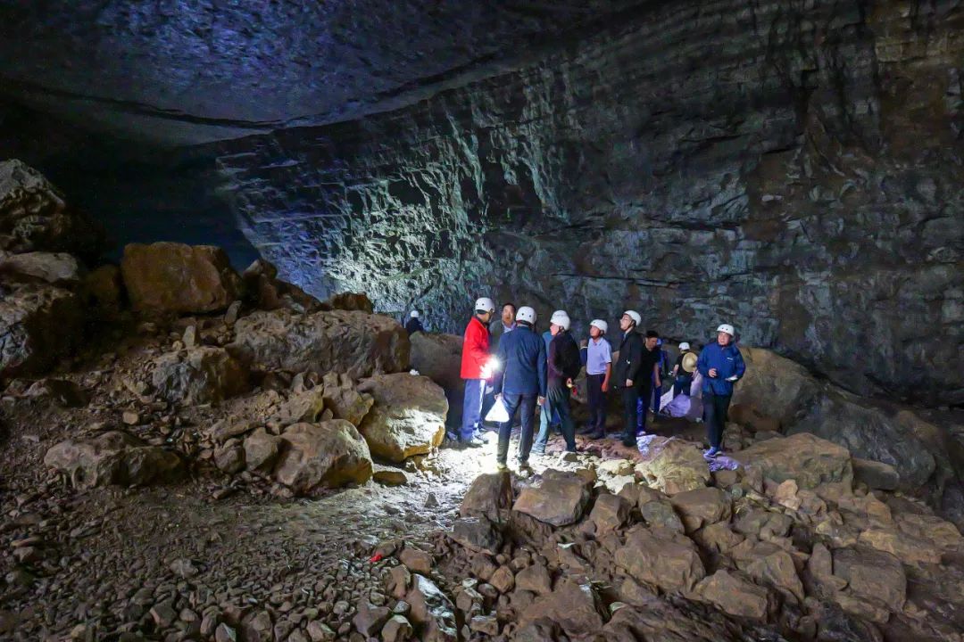 汉中天坑群地质遗迹调查再获新发现