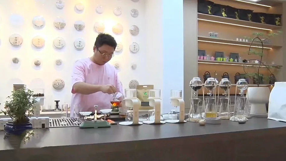 汉台:打造西郊记忆文创街区 让“闲置资产”焕发新活力