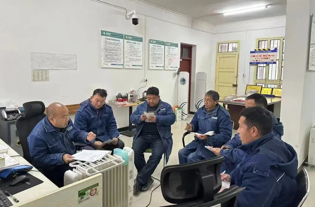 新春走基层 | 服务群众知民情，春节保供暖人心