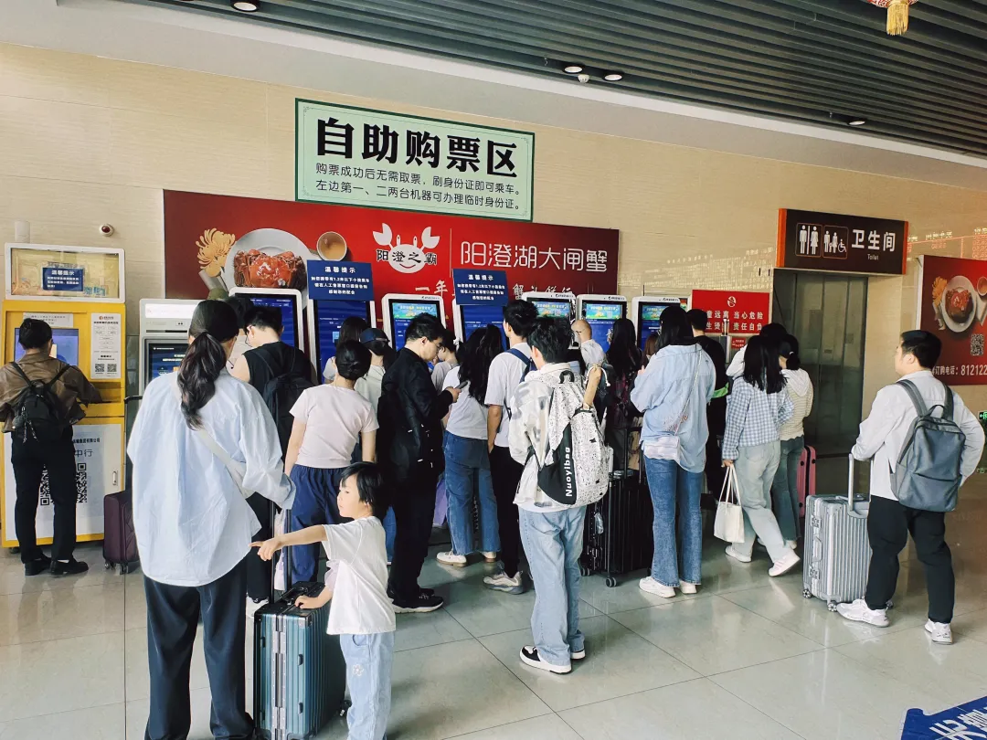 汉台：交通部门联动“护航” “五一”返程高峰平稳有序