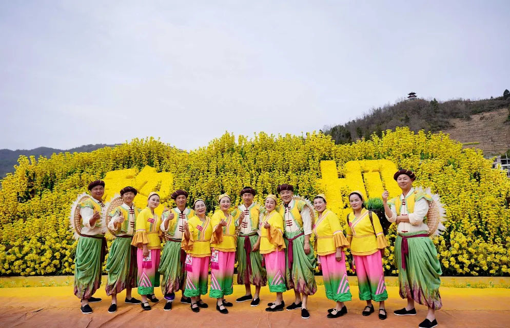 清明打卡黎坝，看《风起巴山》，赏限定花海