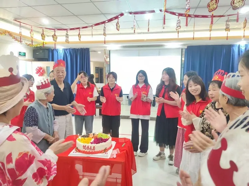 华中农业大学学生实践团走进褒国康乐园，让青春持续温暖“夕阳红”