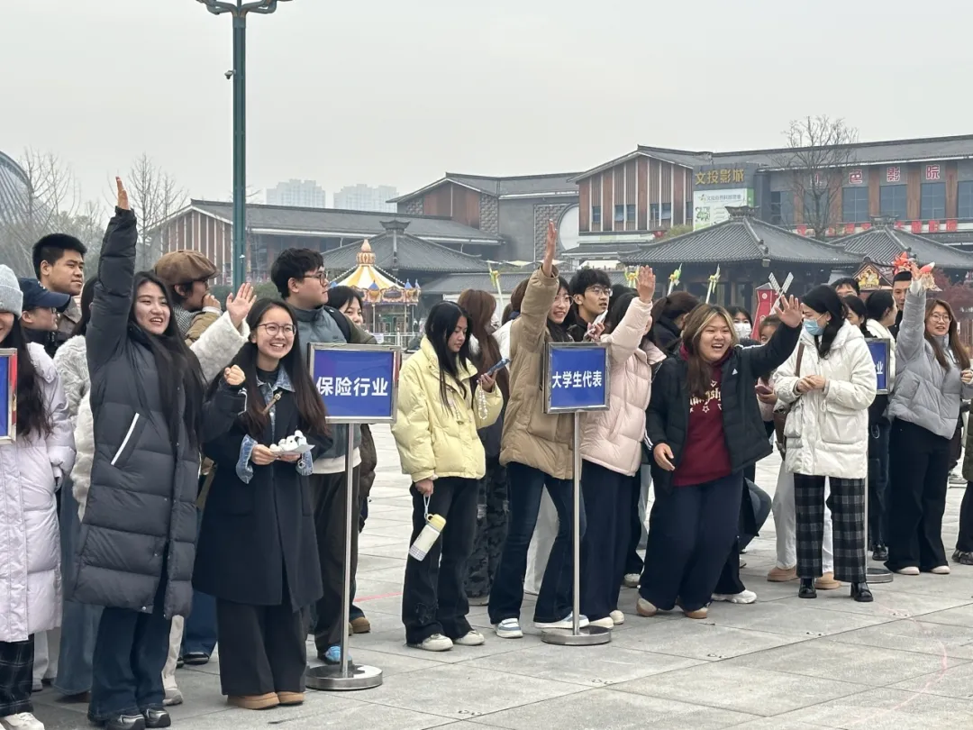 铁骑炫技、红蓝交锋！汉中硬核“公开课”→