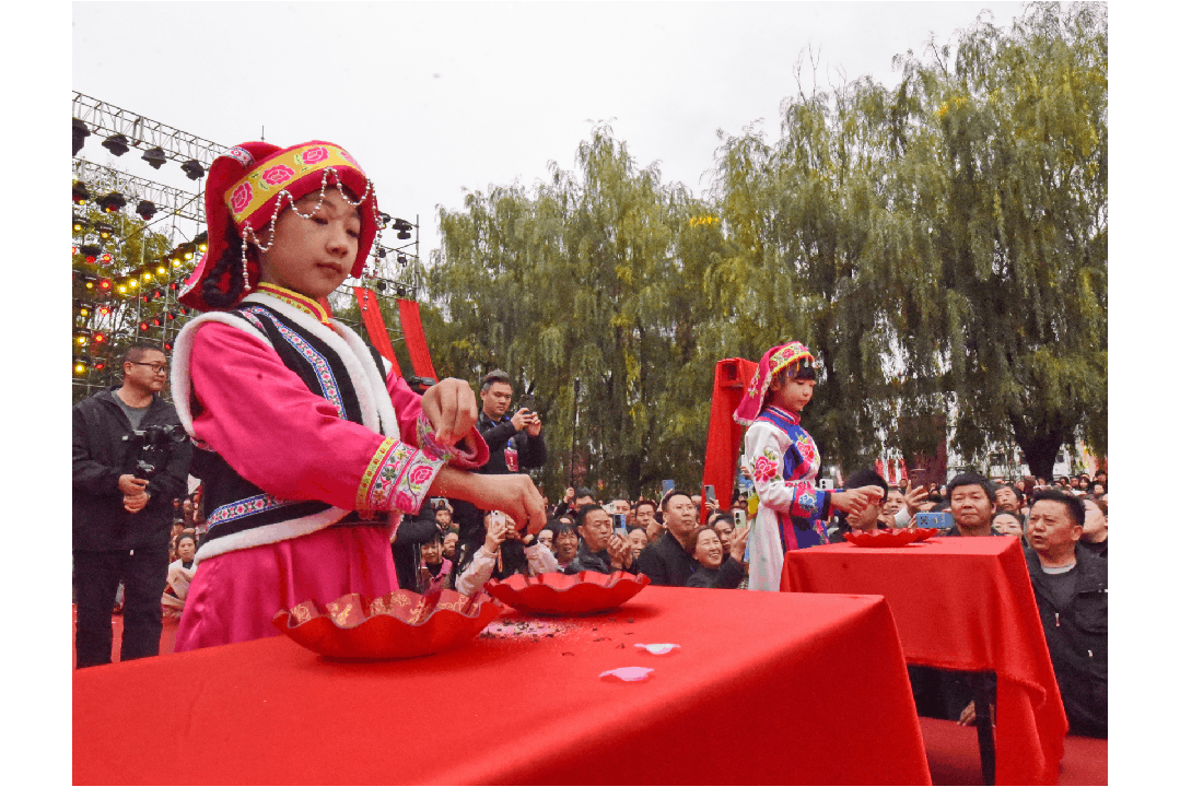 情定羌州 缘定今生 | 宁强水上集体婚礼演绎羌族浪漫