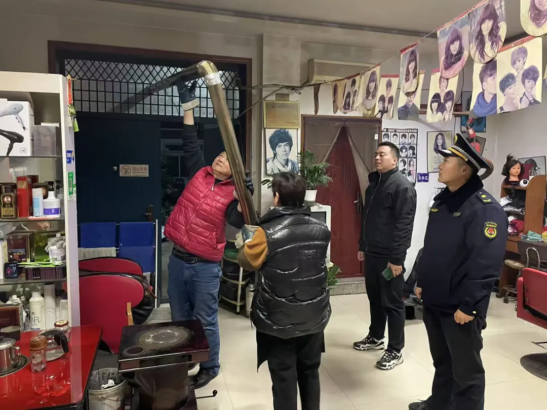 汉台：强化源头治理 织密大气污染“防治网”