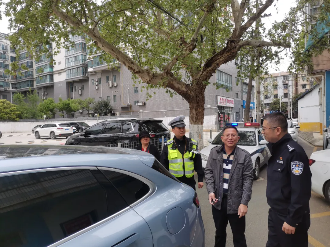 广东游客给汉台公安点赞!