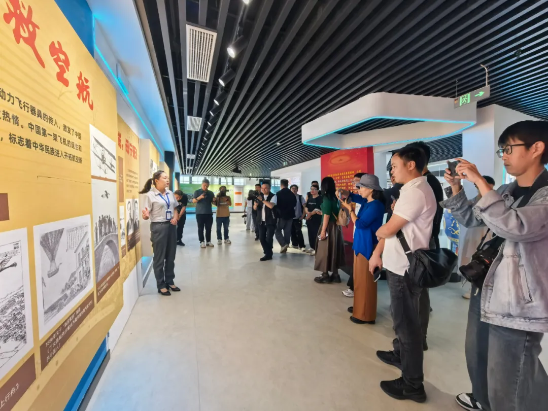 “缤纷秋季·趣游西乡”网络主题宣传活动走进西乡