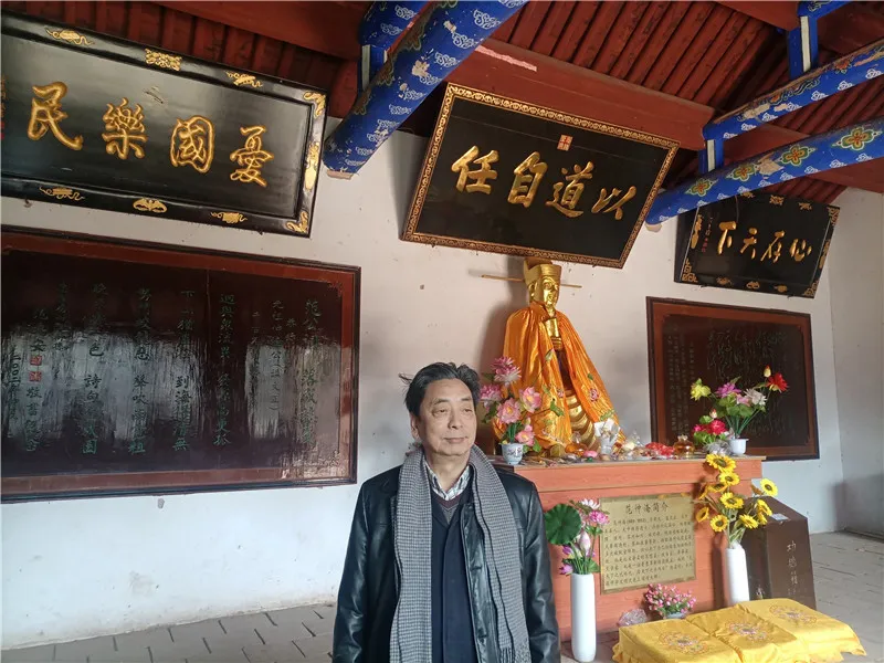 李振峰:三访范园