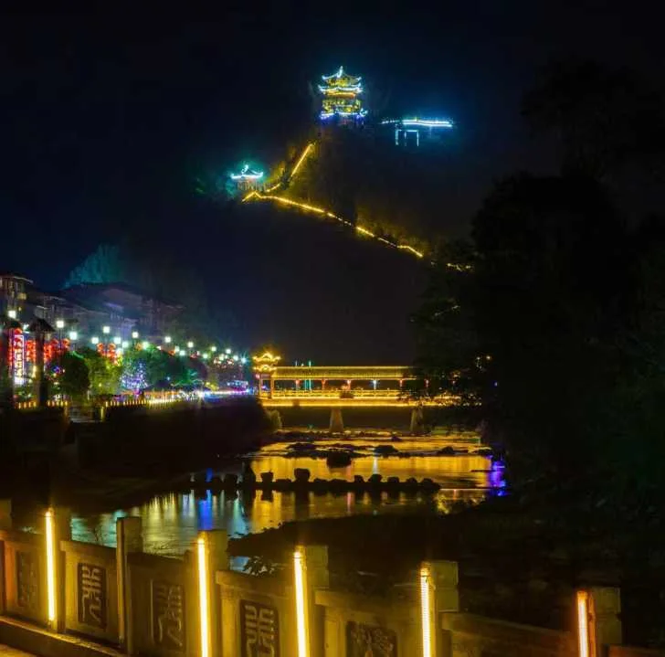邂逅汉中青木川夜幕中的诗情画意