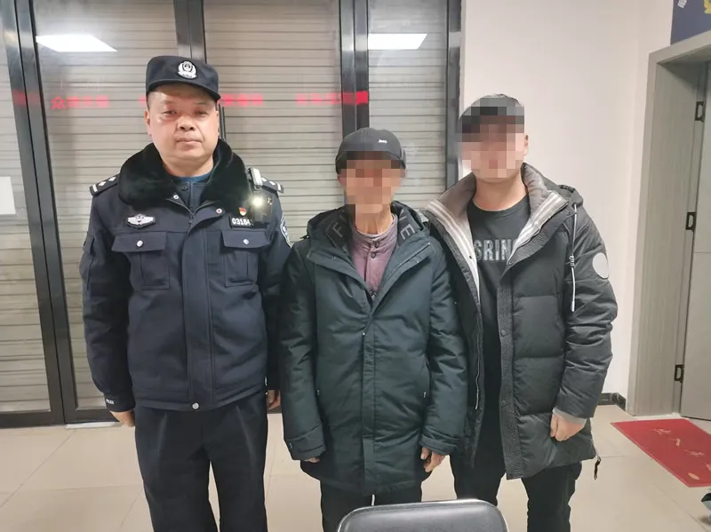 节日我在岗,守护不“打烊”!