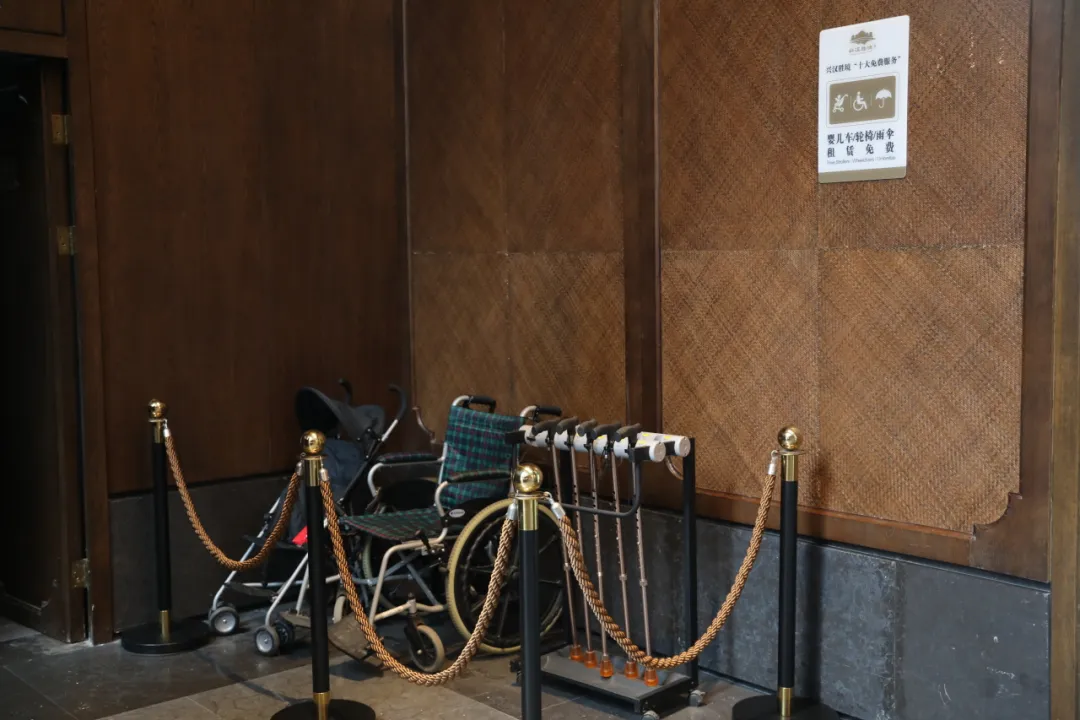 兴汉胜境景区“十大免费服务”大揭秘！薅到就是赚到！