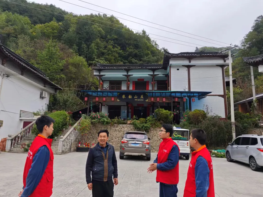 线路巡检“不停步” 保障供电“不负冬”
