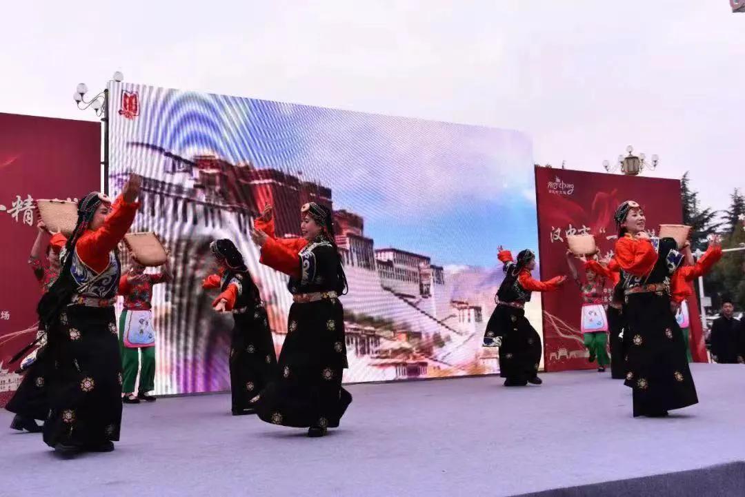 大年初一，汉台这场文艺汇演“年味”十足！