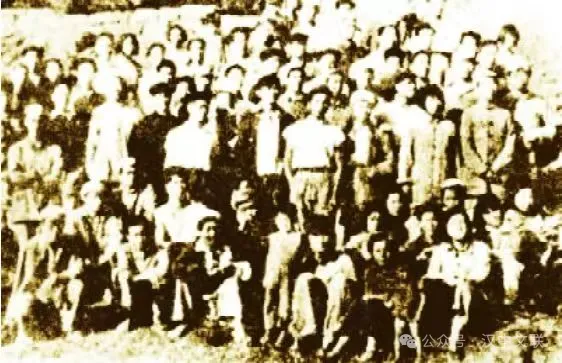 张芳文艺抗战主题长篇小说《左明》读书分享会在汉中书城举行